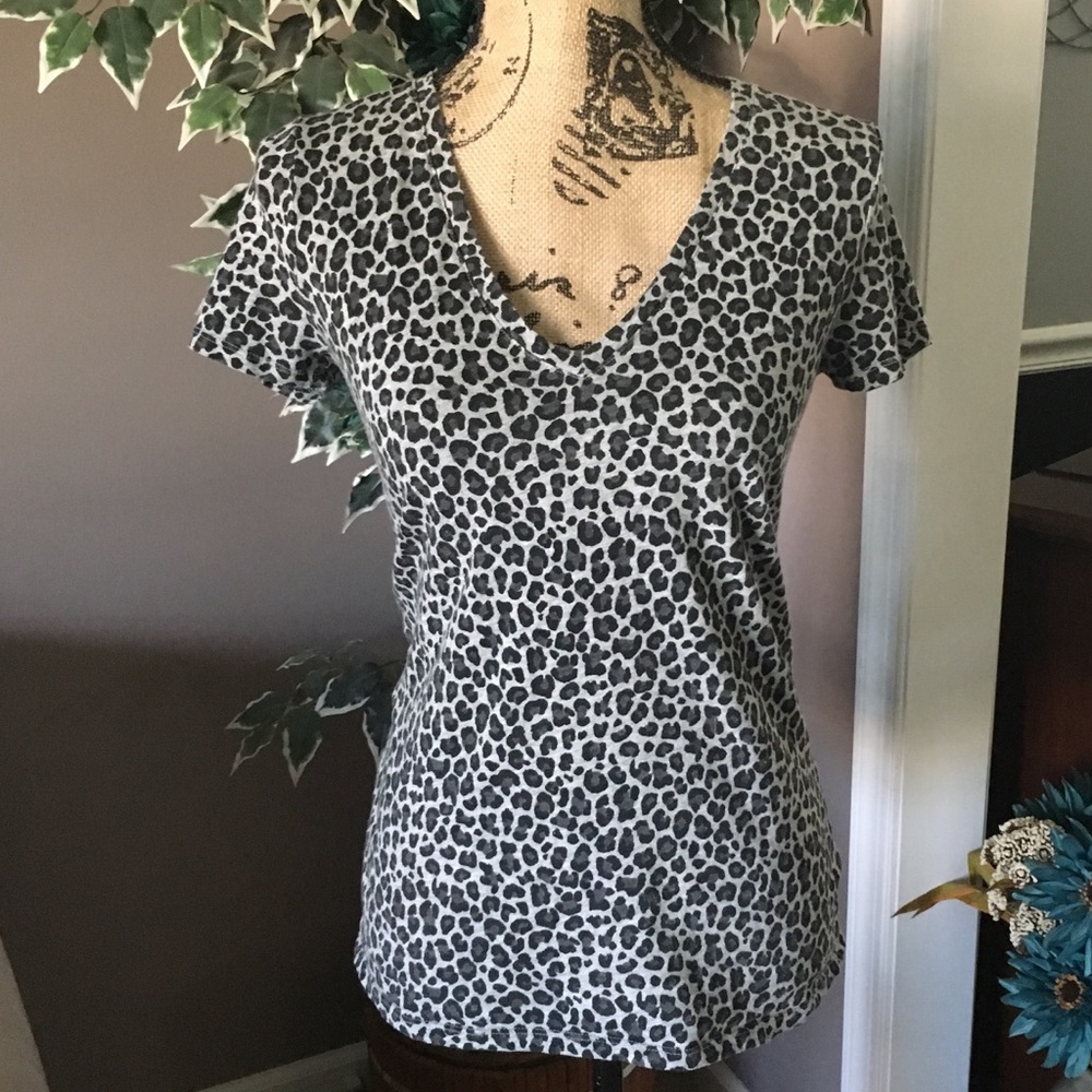 Cheetah Spotted V-neck Tee